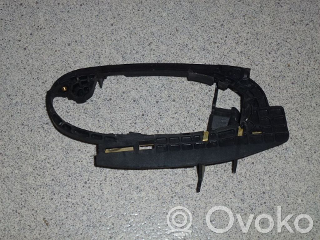 BMW 7 E65 E66 Klamka/wspornik zewnętrzny drzwi tylnych 