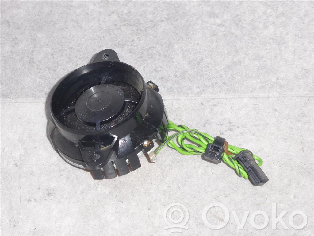 BMW 5 E39 Front door speaker 