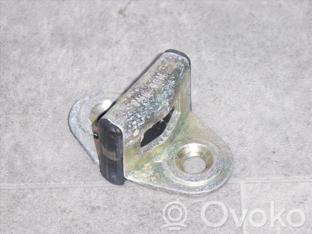 BMW 3 E30 Rear door lock loop/hook striker 