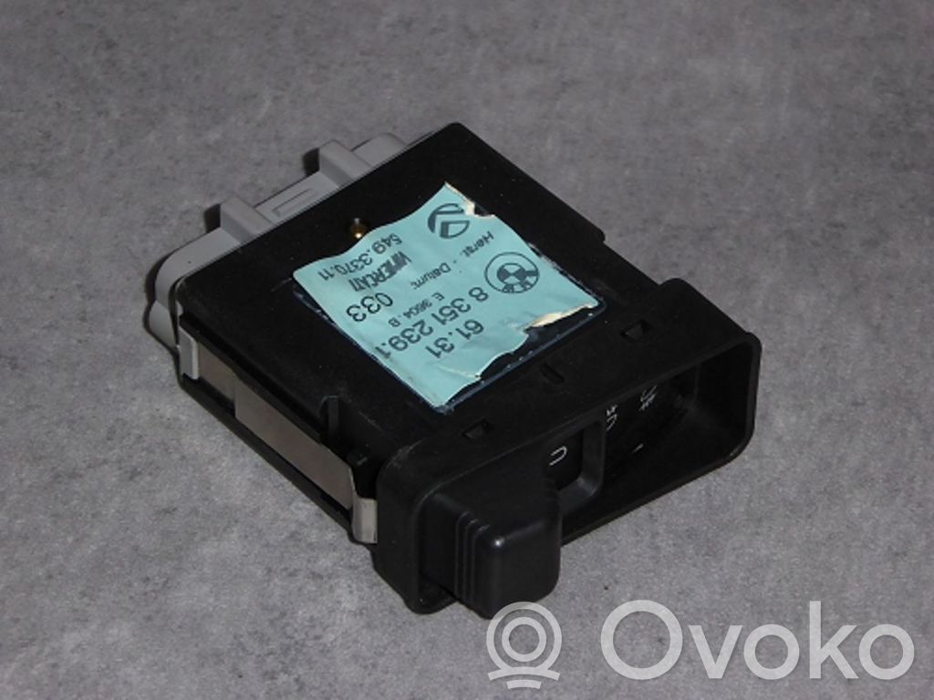 BMW 5 E34 Włącznik świateł przeciwmgielnych 