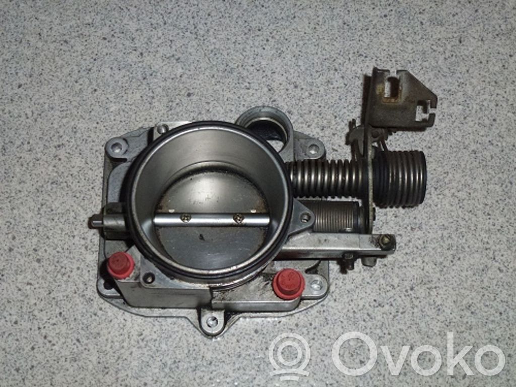 BMW 7 E32 Drosele 