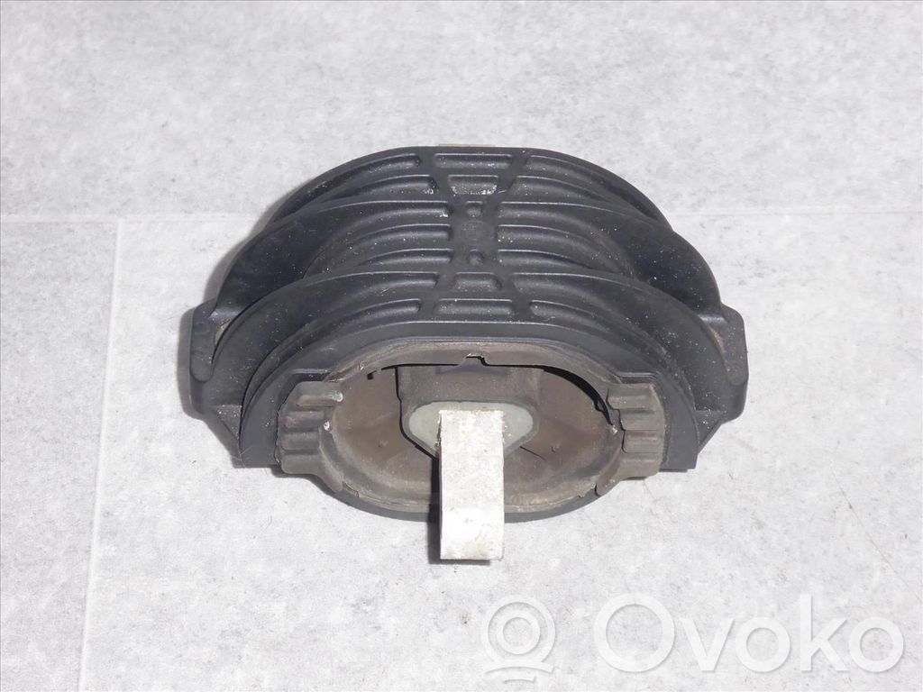 BMW 7 F01 F02 F03 F04 Mocowanie / Uchwyt skrzyni biegów 