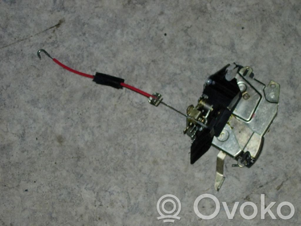 BMW 5 E34 Zamek drzwi przednich 