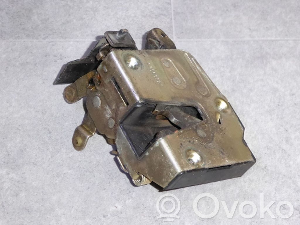 BMW 3 E30 Serrure de porte arrière 