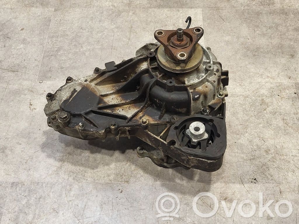 BMW X5 E53 Pavarų dėžės reduktorius (razdatkė) 