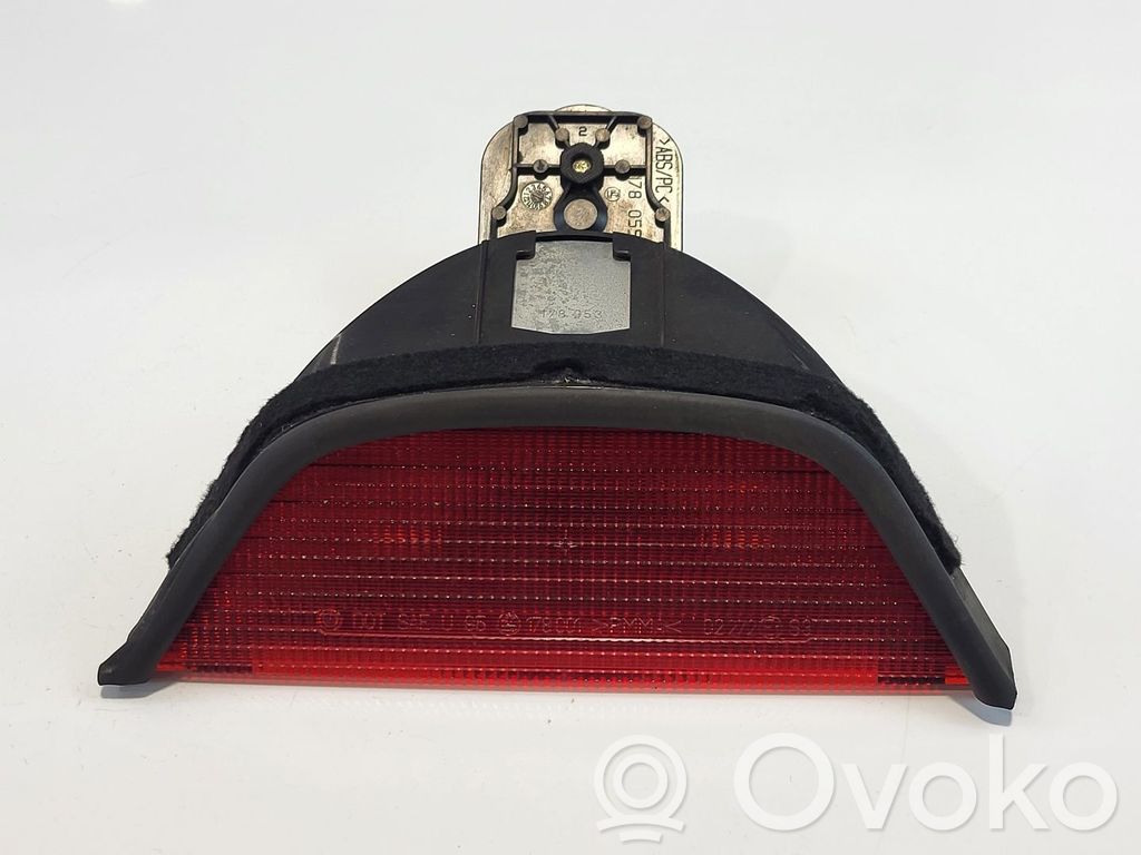 BMW 5 E39 Third/center stoplight 