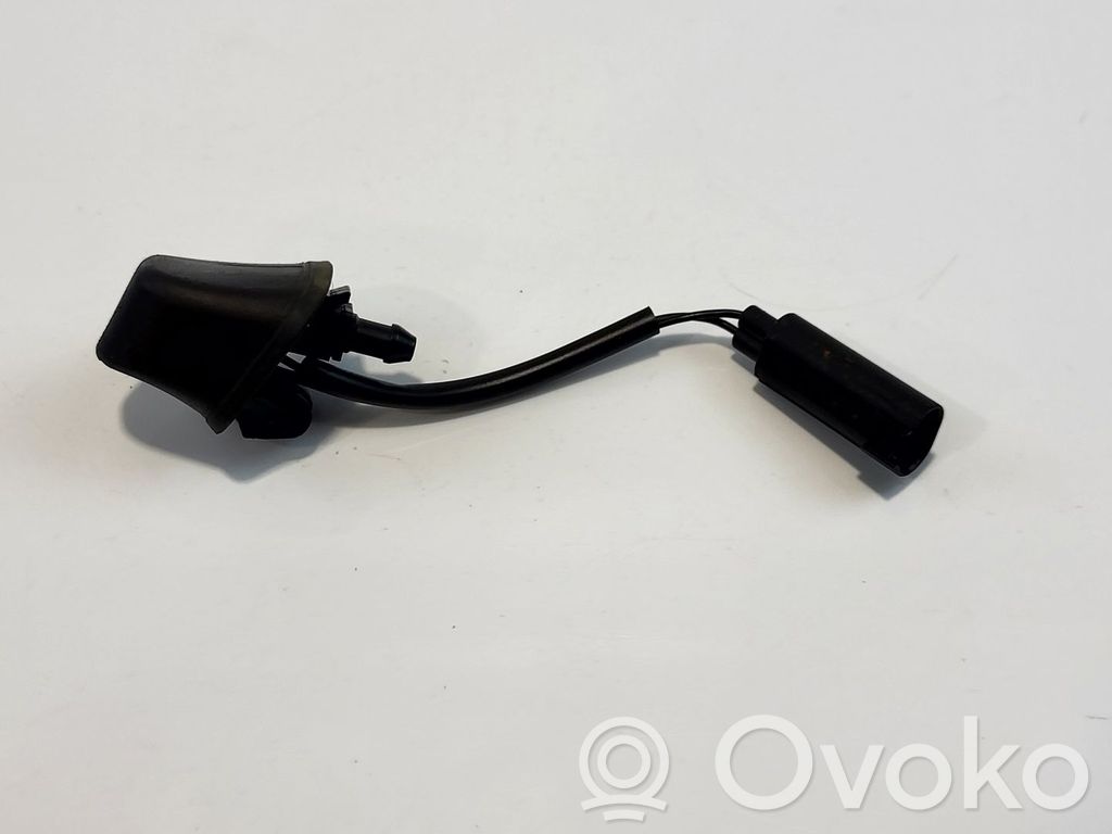 BMW 3 E90 E91 Ugello a spruzzo lavavetri per parabrezza