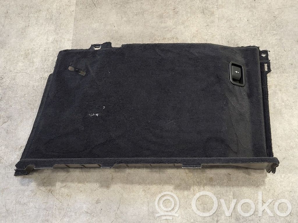 BMW 5 G30 G31 G38 Boczek / Tapicerka / bagażnika 