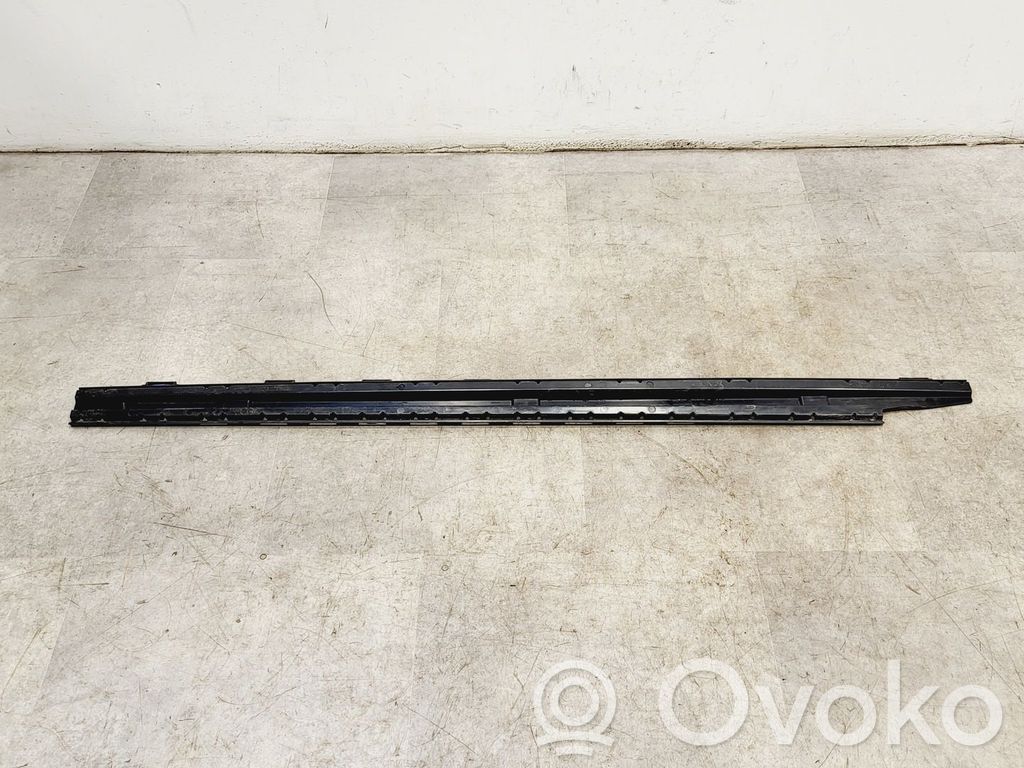 BMW 3 E46 Ślizg listwy progowej 
