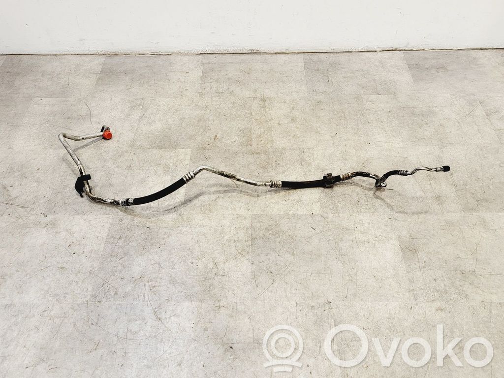 BMW 3 E90 E91 Ilmastointilaitteen putki (A/C) 