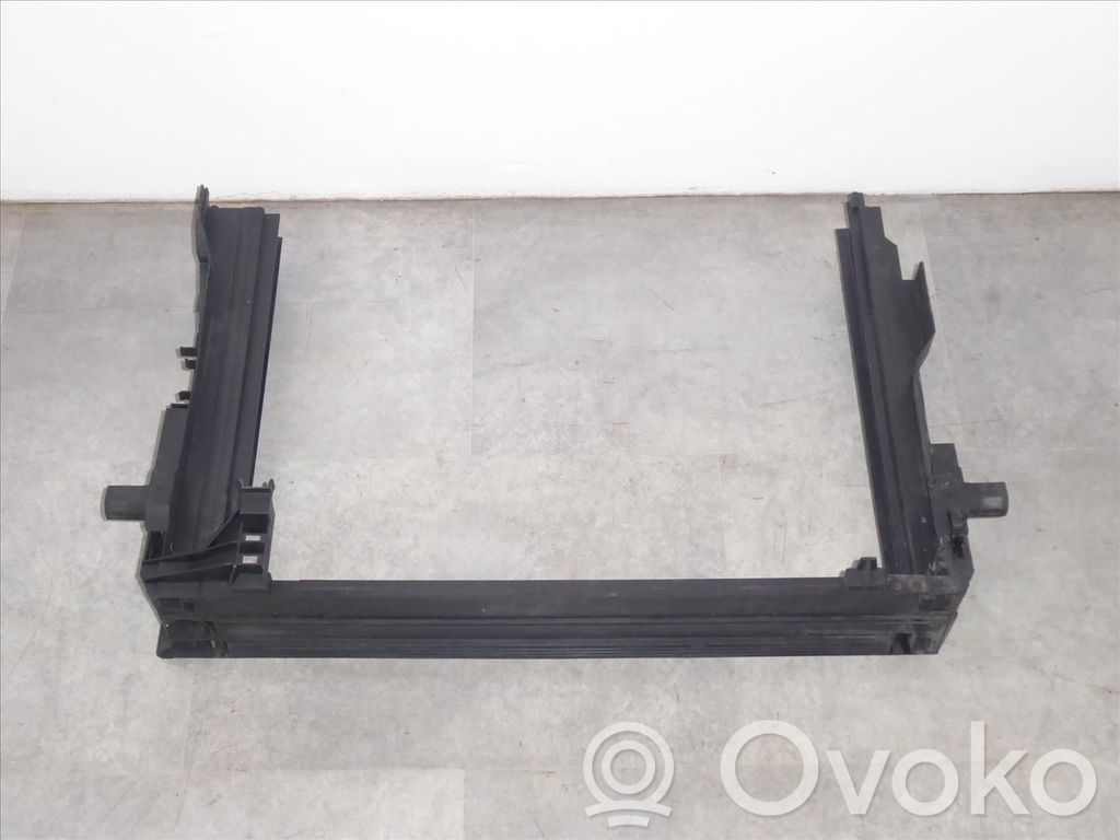 BMW 5 F10 F11 Suport radiator 