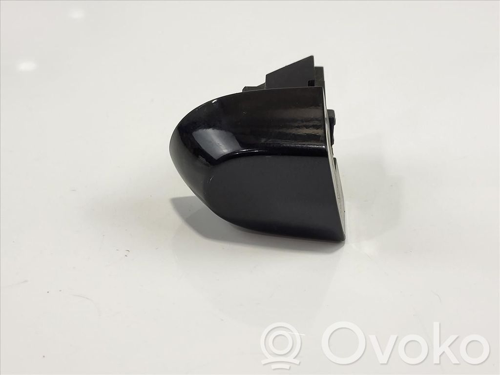 BMW X3 F25 Etuoven suojatulppa 