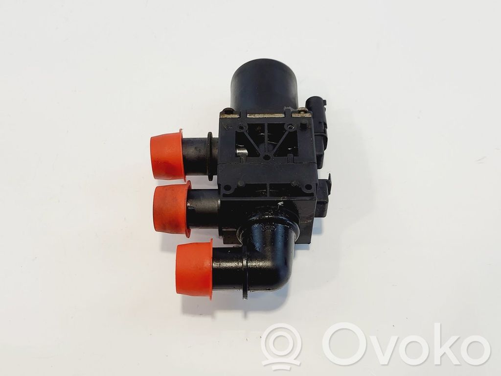 BMW 5 F10 F11 Supapă control încălzitor lichid răcire