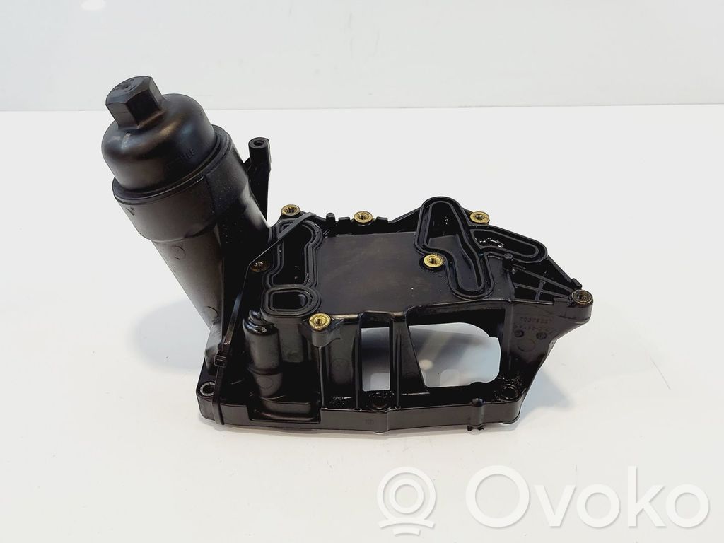BMW 5 F10 F11 Oil filter cover 