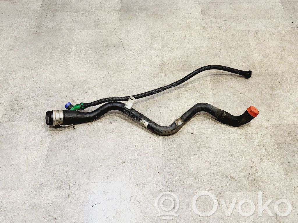 BMW 1 E81 E87 Einfüllstutzen Kraftstofftank 