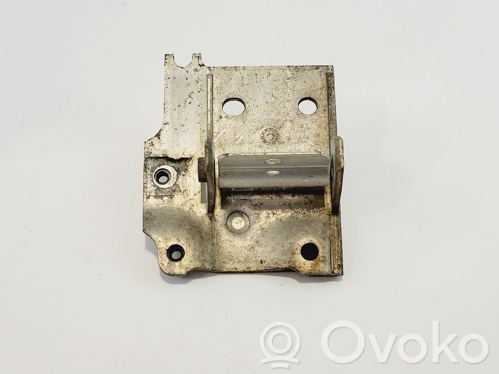 BMW 5 F10 F11 Staffa di rinforzo montaggio del paraurti anteriore 