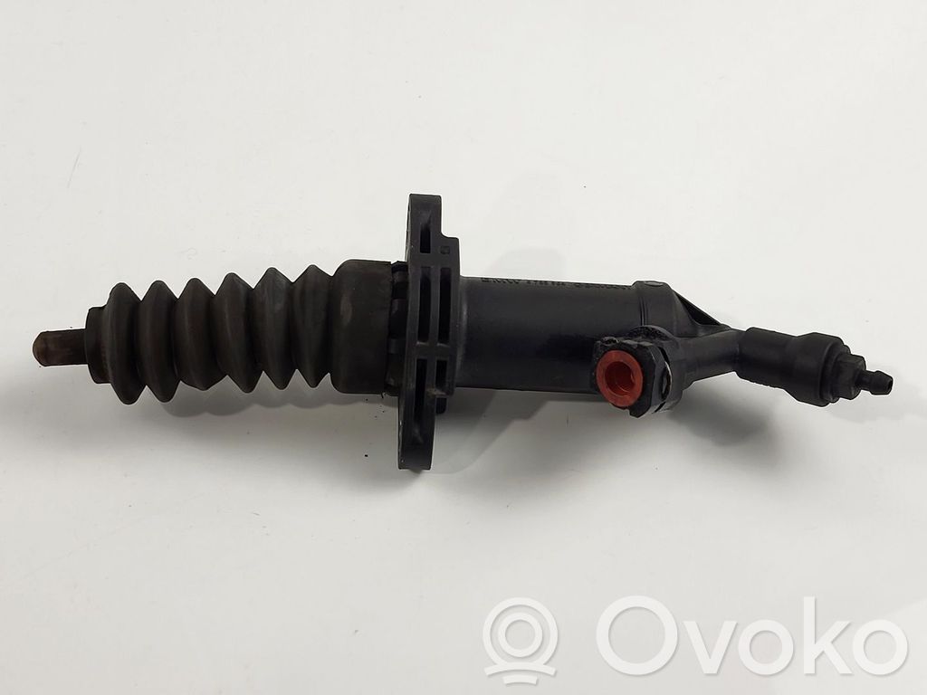 BMW 3 E90 E91 Cilindro secondario della frizione