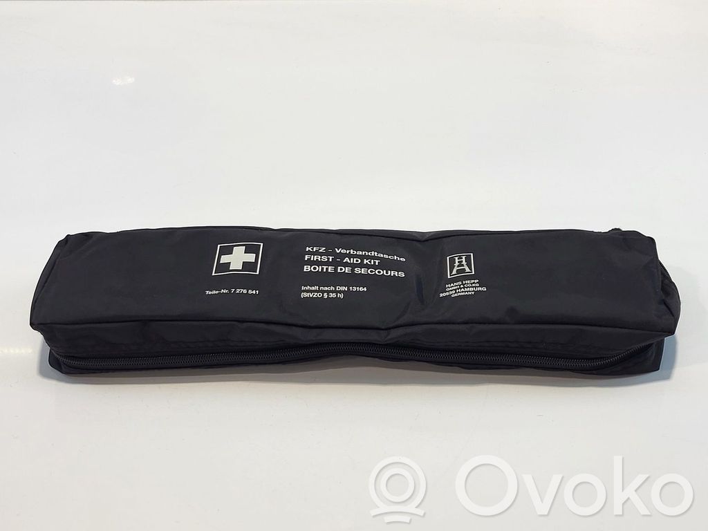 BMW 7 F01 F02 F03 F04 Vaistinėlė 