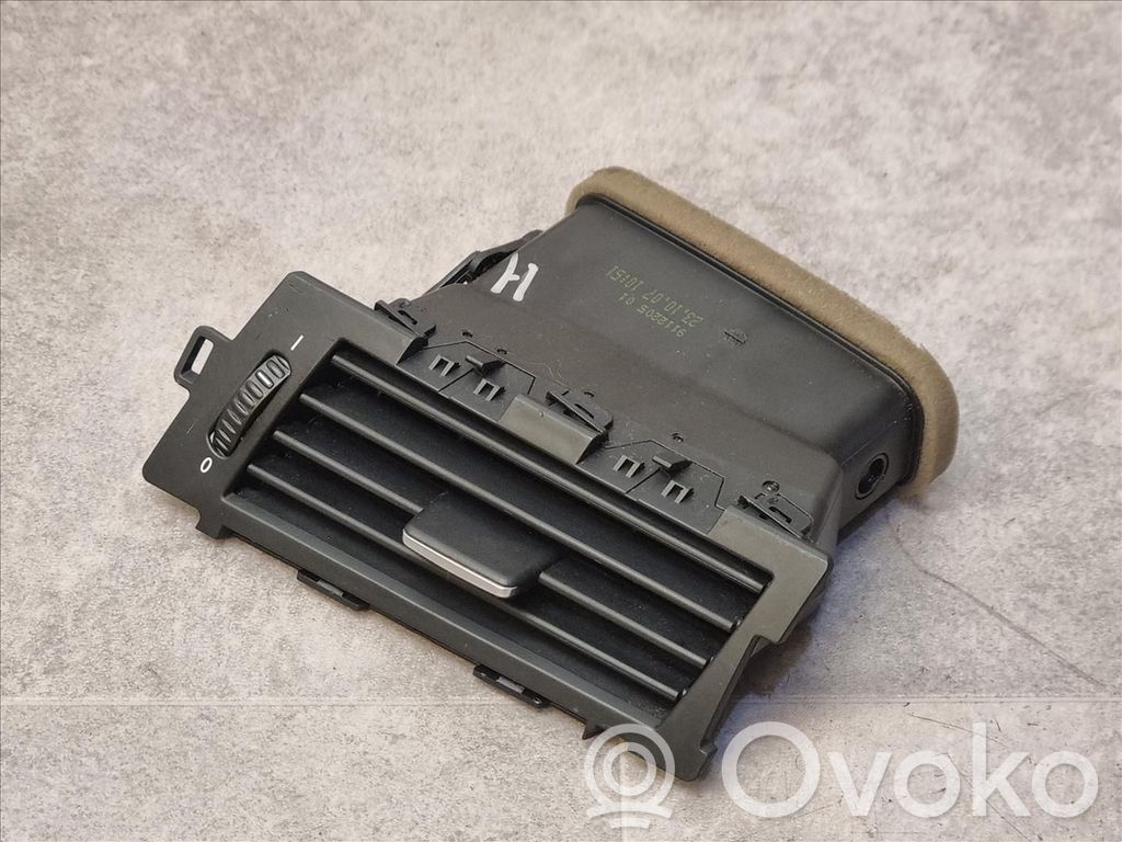 BMW 5 E60 E61 Moldura protectora de la rejilla de ventilación lateral del panel 