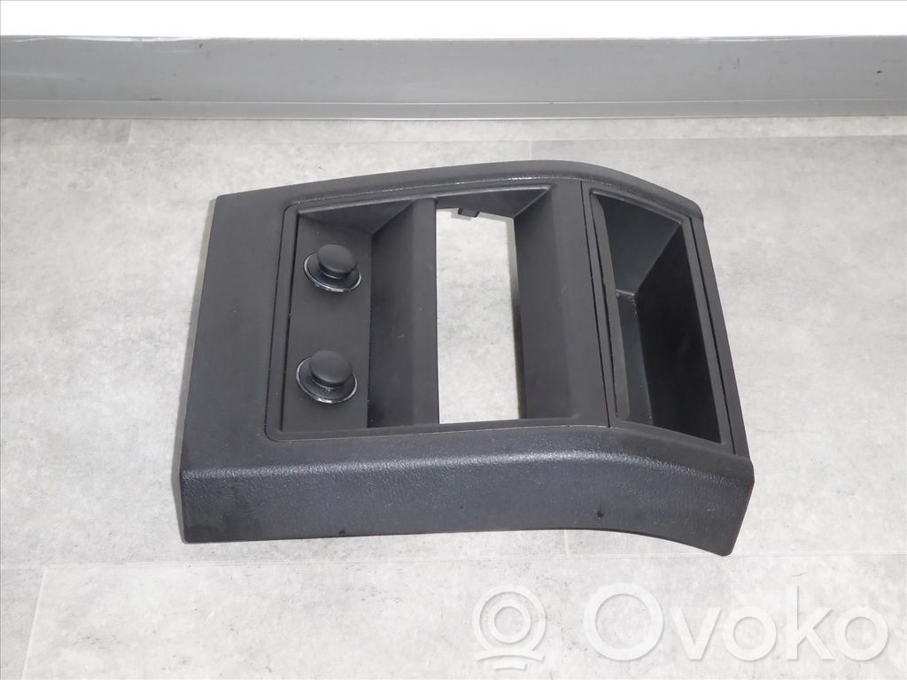 BMW X5 F15 Moldura lateral de la consola central trasera