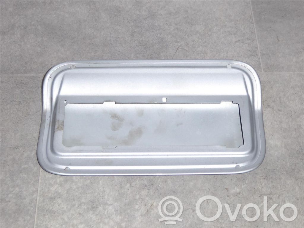 BMW 5 F10 F11 Polttoainesäiliön korkin suoja