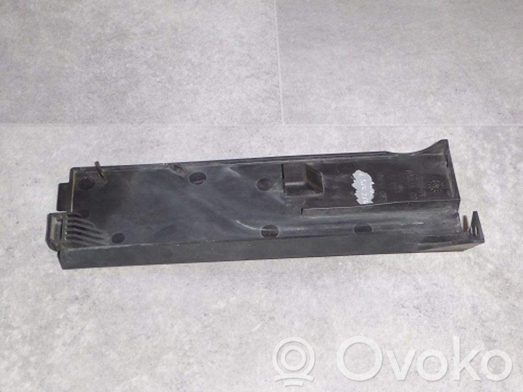 BMW X5 E70 Ohjaustehostimen pumpun kannake 