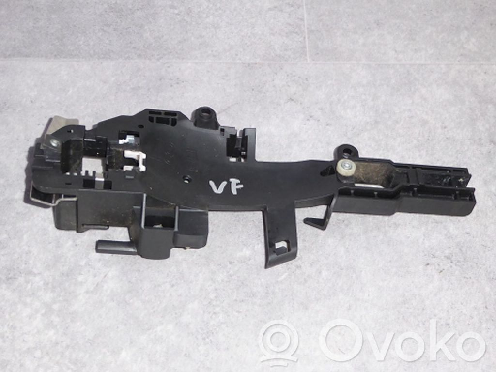BMW 1 E81 E87 Support poignée extérieur de porte avant