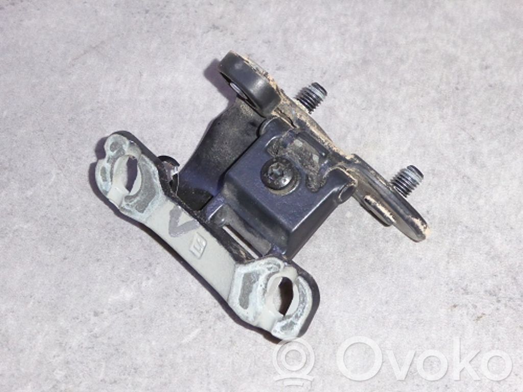 BMW 1 E81 E87 Tailgate/trunk/boot hinge 
