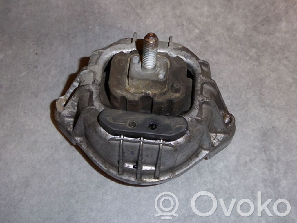 Engine mounting bracket   22116768853,22116768853