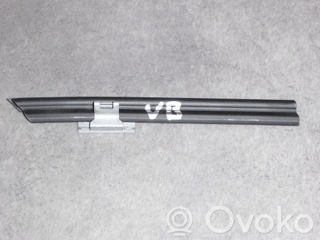 BMW 1 E81 E87 Gumowa uszczelka drzwi tylnych 