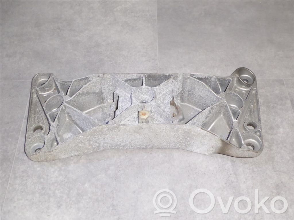 BMW 5 F10 F11 Supporto di montaggio scatola del cambio