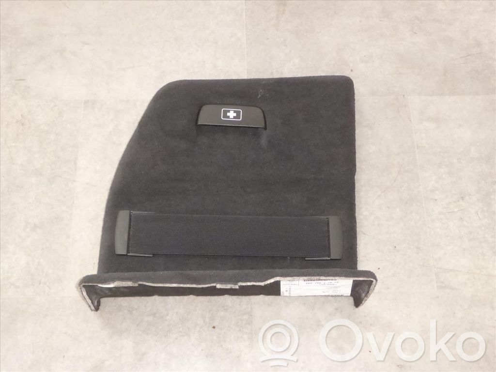 BMW 4 F36 Gran coupe Rivestimento pannello laterale del bagagliaio/baule 