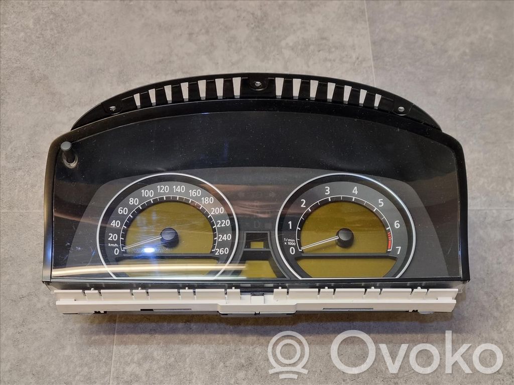 BMW 7 E65 E66 Nopeusmittari (mittaristo) 