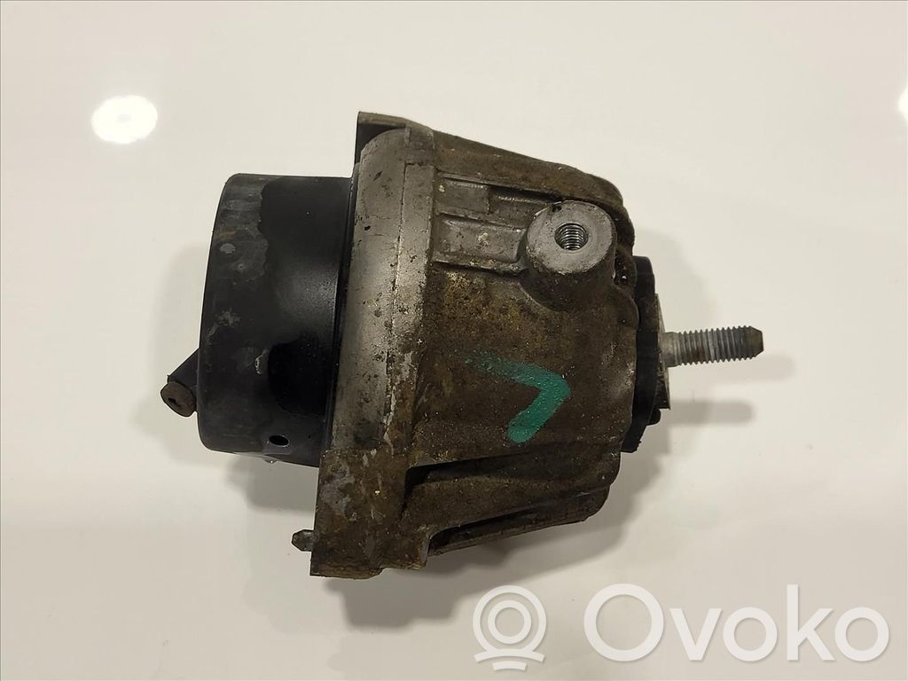 BMW 3 E90 E91 Engine mount bracket 