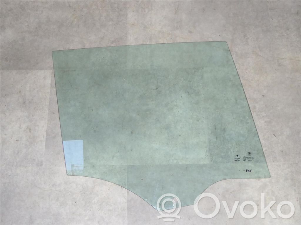 BMW 2 F46 Finestrino laterale posteriore