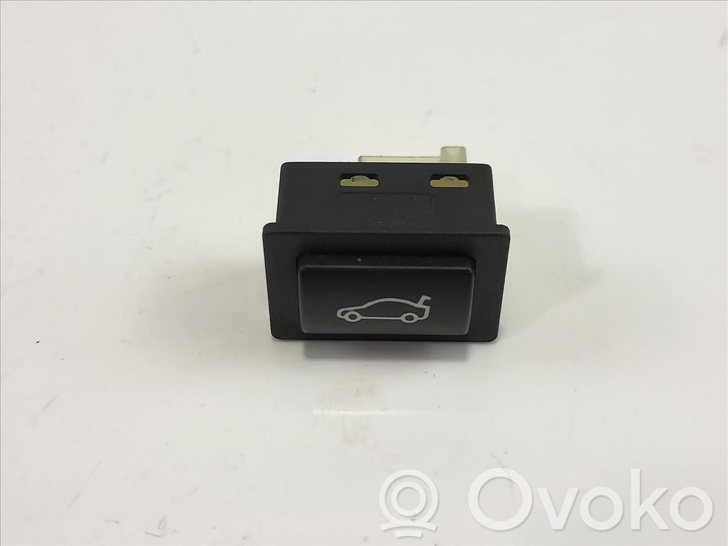 Bouton interrupteur ouverture du coffre   61319200316,61319200316