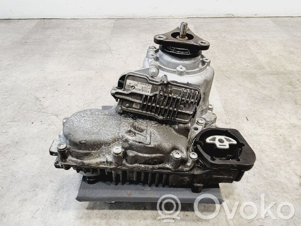 BMW 5 F10 F11 Skrzynia rozdzielcza / Reduktor 