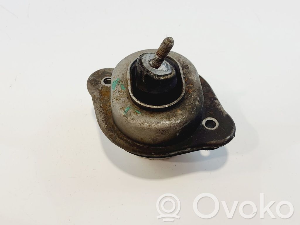 BMW X3 E83 Engine mounting bracket 