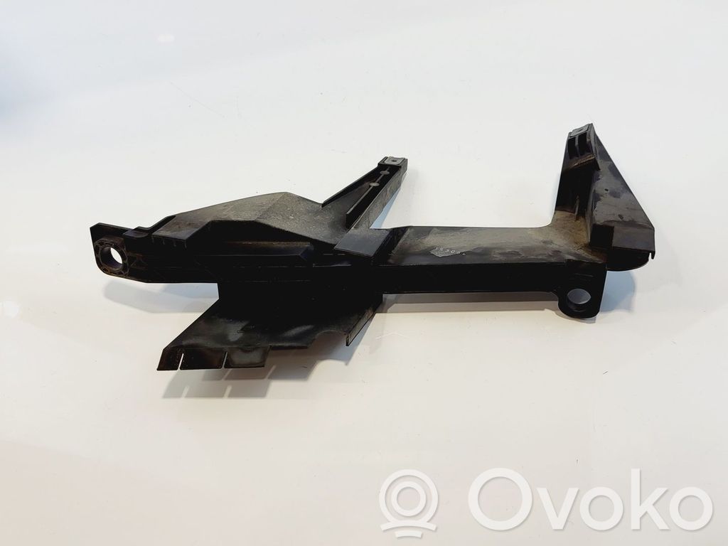 BMW X3 E83 Halterung Scheinwerfer 