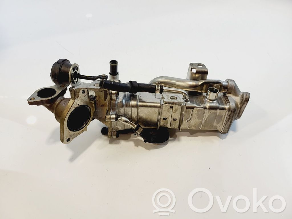 BMW 5 G30 G31 G38 Altre parti del collettore di scarico 