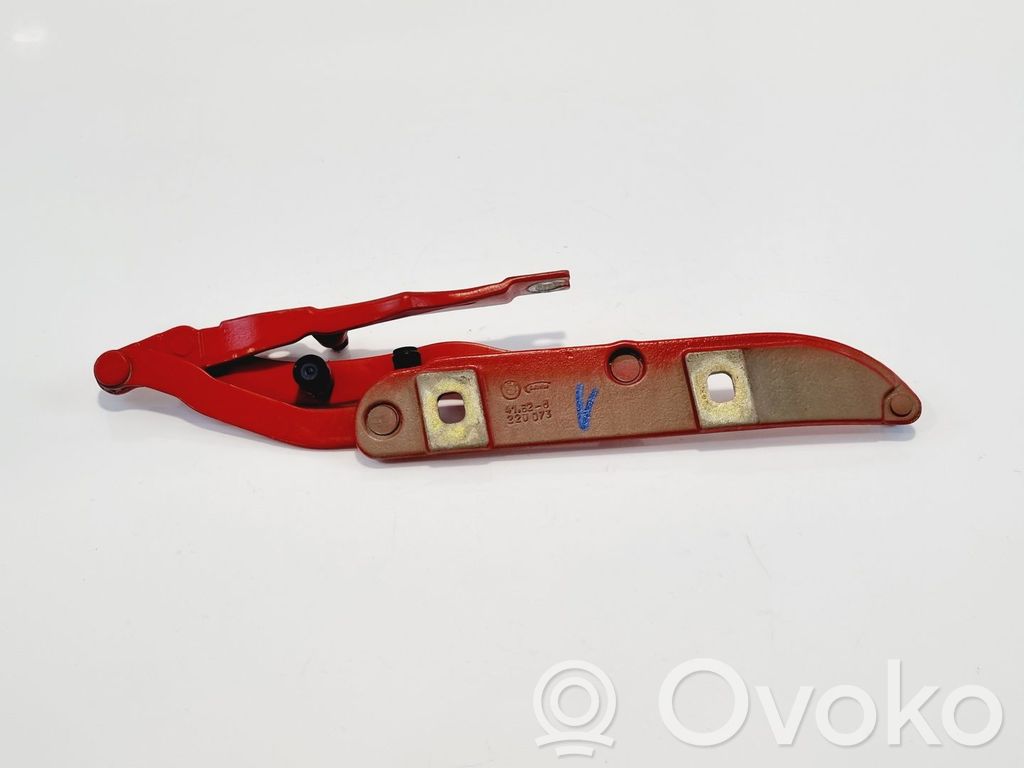 BMW 3 E46 Tailgate/trunk/boot hinge 