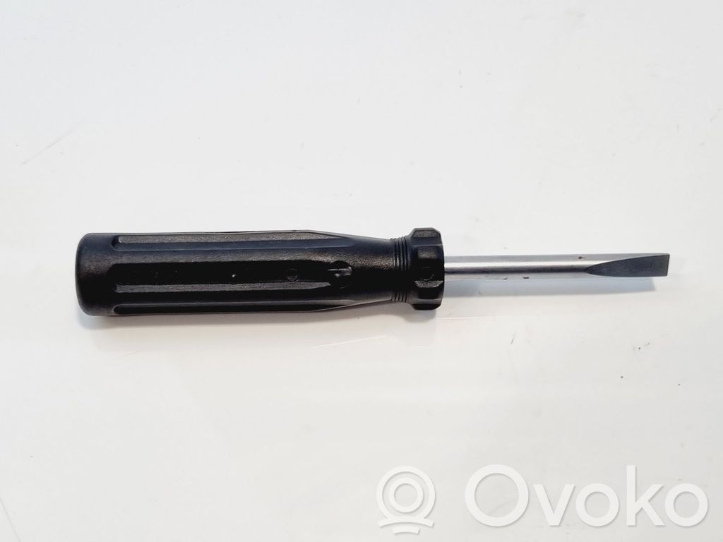 BMW X3 F25 Set di attrezzi 