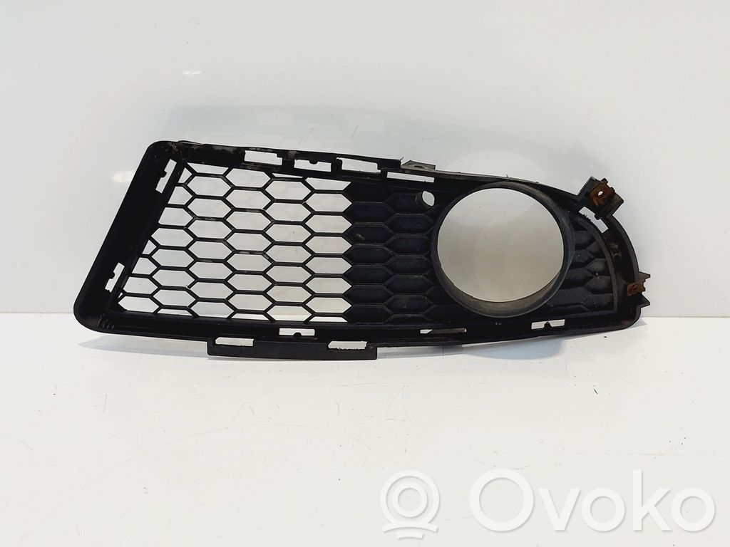 BMW 3 E90 E91 Grill / Wlot powietrza błotnika przedniego 