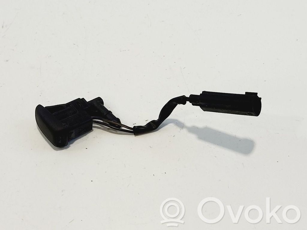 BMW 1 E81 E87 Ugello a spruzzo lavavetri per parabrezza