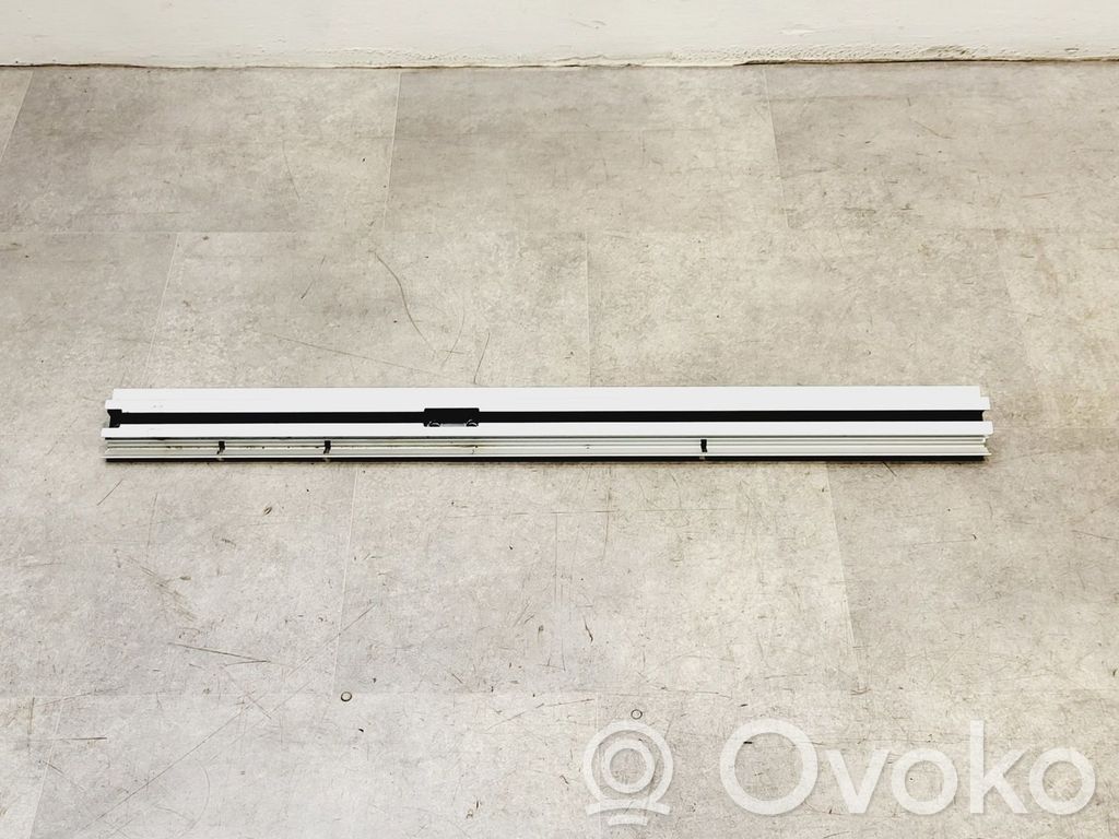 BMW X5 E70 Corrimano (rivestimento superiore) 