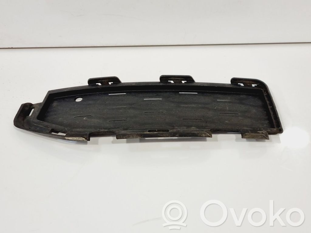 BMW 5 G30 G31 G38 Kratka dolna zderzaka przedniego