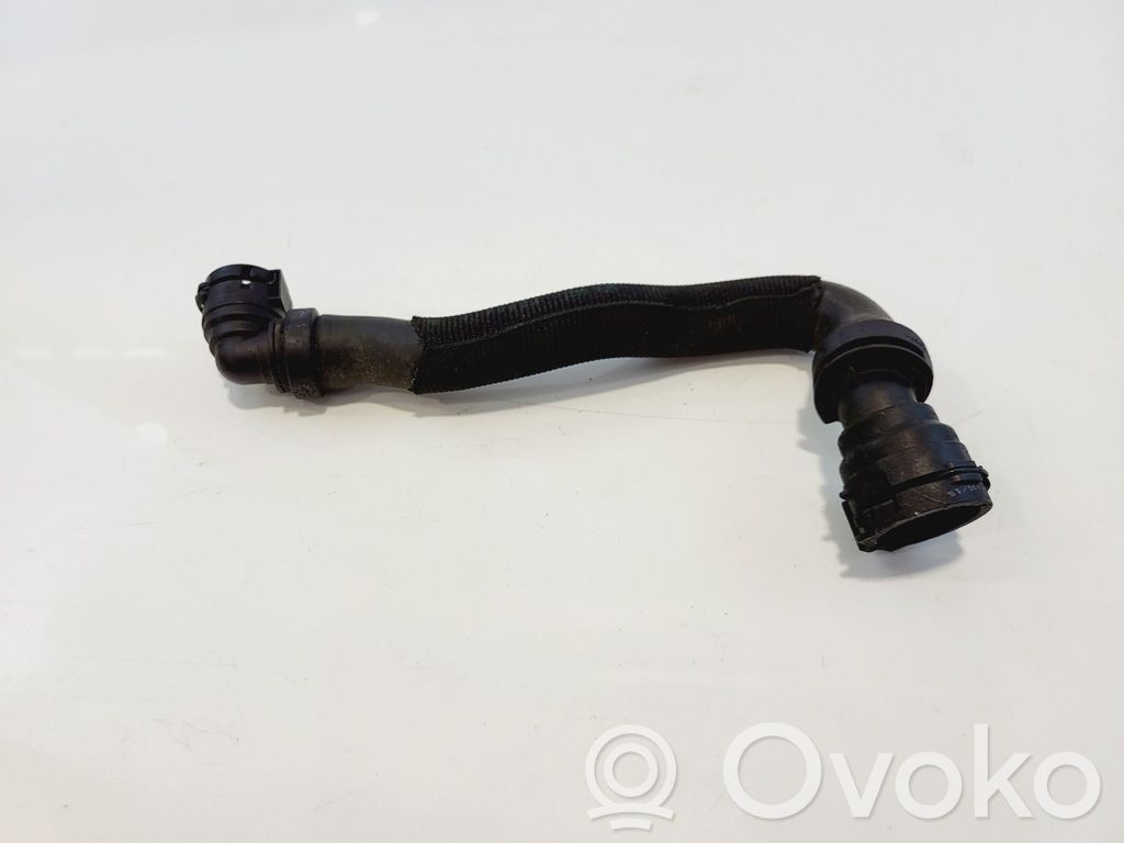 BMW 7 G11 G12 Tubo flessibile del liquido di raffreddamento del motore