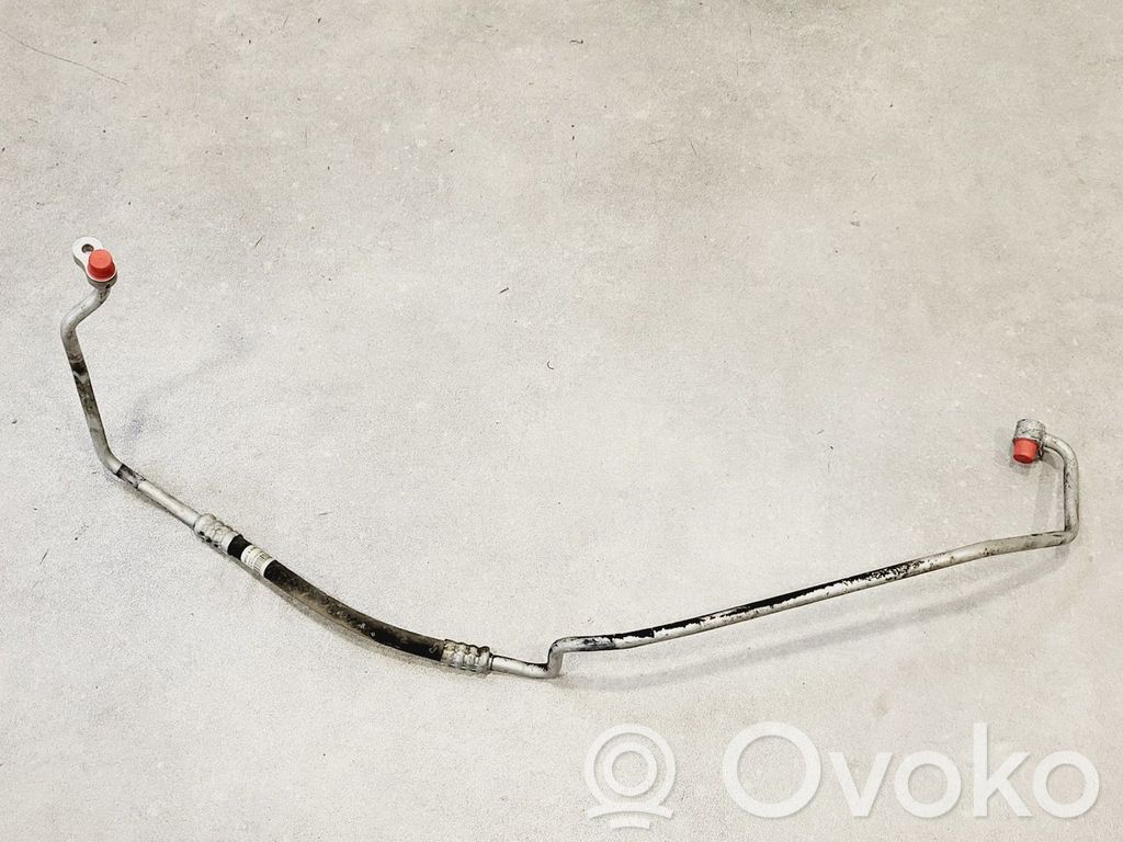 BMW 3 E90 E91 Ilmastointilaitteen putki (A/C) 