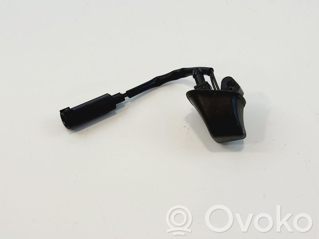 BMW 3 E90 E91 Ugello a spruzzo lavavetri per parabrezza 