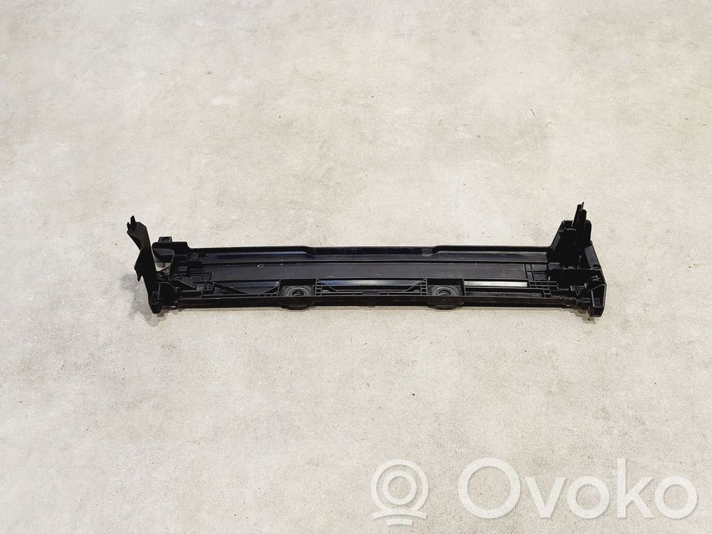 BMW 5 F10 F11 Halterung Kühler